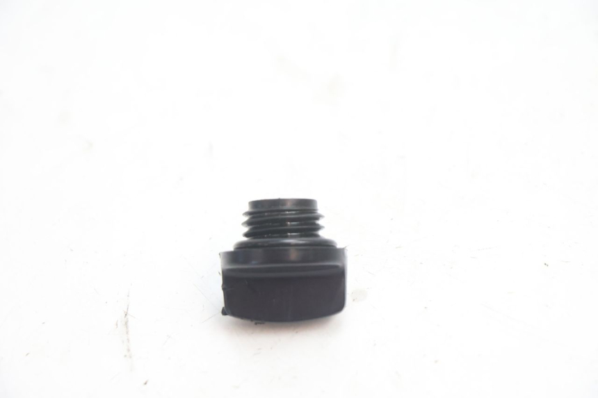 photo de BOUCHON CARTER HUILE KAWASAKI ER-6 ER6 N 650 (2005 - 2009) - Zoom état d’usage
