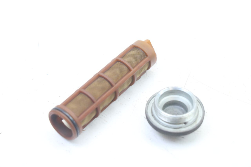 photo de BOUCHON CARTER HUILE GILERA NEXUS 300 (2008 - 2013) - Gros plan technique