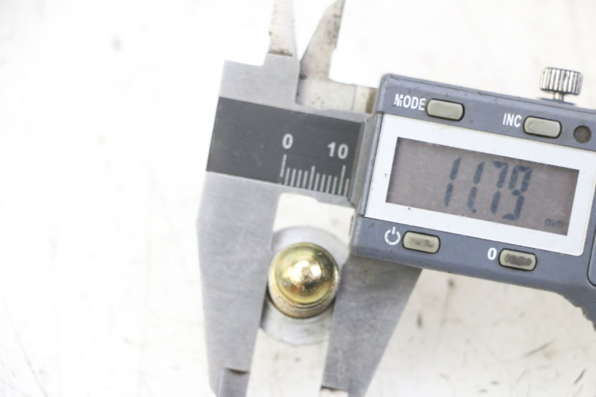 photo de BOUCHON CARTER HUILE GOES WIKI 125 (2010 - 2015) - Détail de la pièce