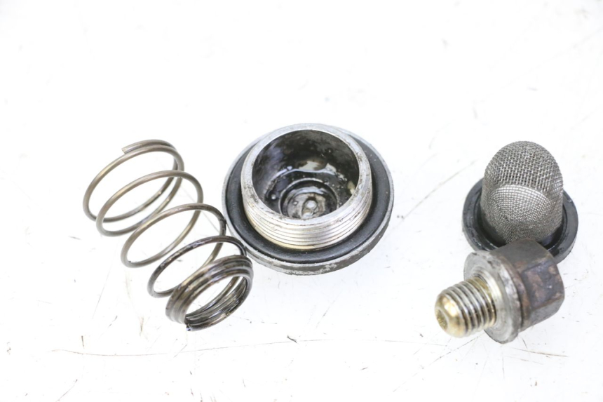 photo de BOUCHON CARTER HUILE KYMCO GRAND DINK 125 (2008 - 2014) - Autre angle de vue