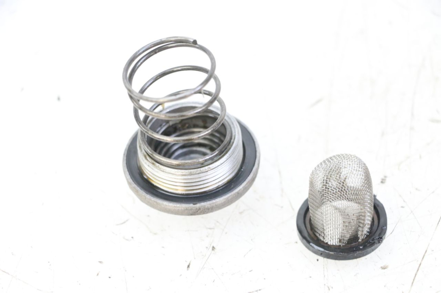 photo de BOUCHON CARTER HUILE KYMCO AGILITY 4T 50 (2018 - 2022) - Autre angle de vue