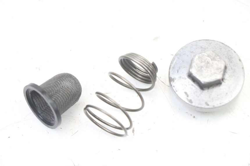 photo de BOUCHON CARTER HUILE KYMCO XCITING 500 (2007 - 2010) - Vue principale