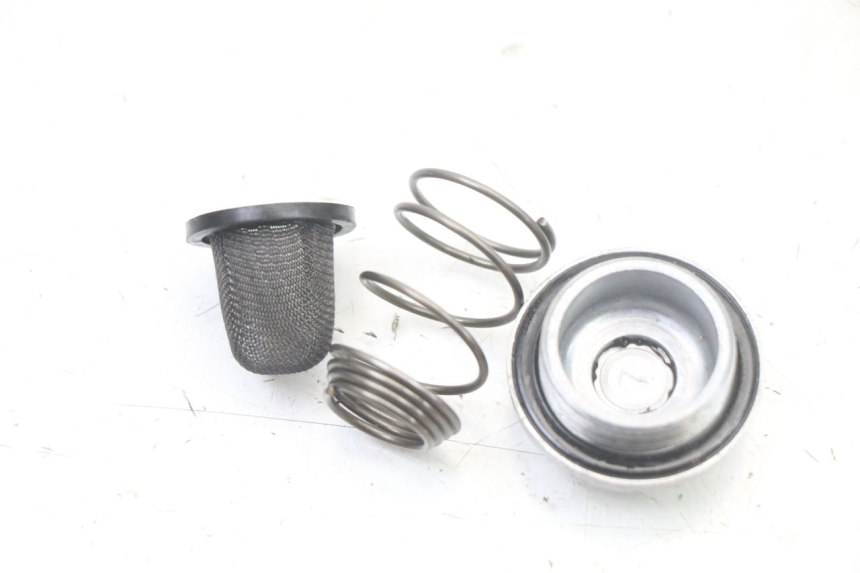 photo de BOUCHON CARTER HUILE KYMCO XCITING 500 (2007 - 2010) - Détail de la pièce