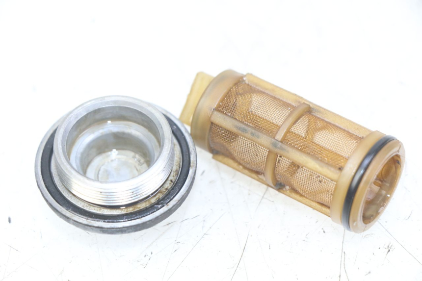 photo de BOUCHON CARTER HUILE GILERA NEXUS 125 (2007 - 2009) - Zoom état d’usage