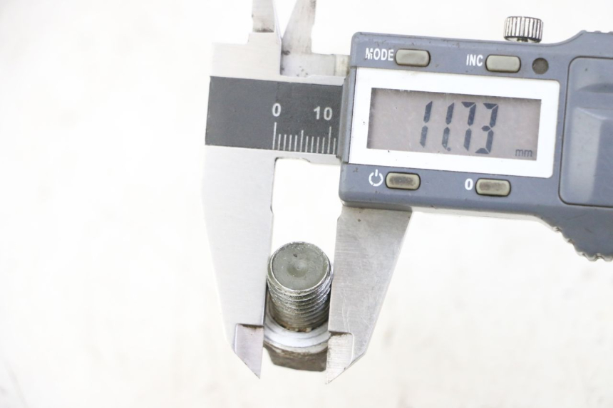 photo de BOUCHON CARTER HUILE PEUGEOT KISBEE 4T 50 (2010 - 2017) - Détail de la pièce