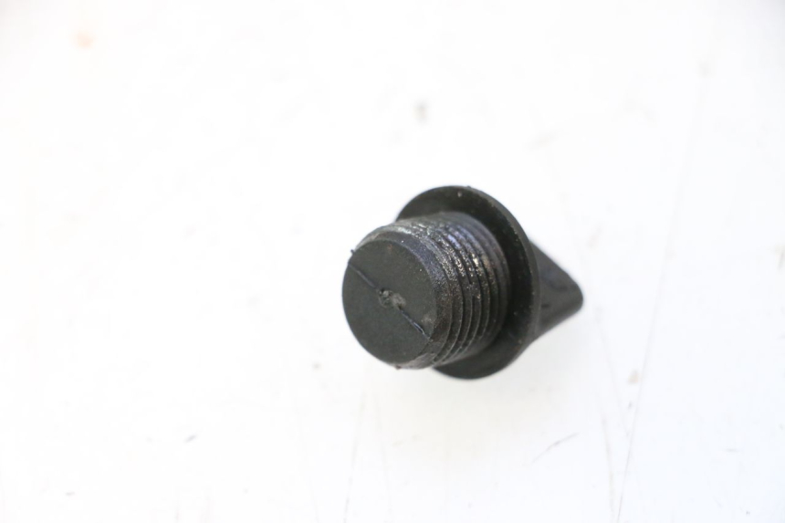photo de BOUCHON CARTER HUILE DERBI SENDA 50 (2003 - 2005) - Détail de la pièce