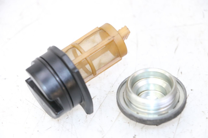 photo de BOUCHON CARTER HUILE PIAGGIO XEVO - X EVO 125 (2007 - 2017) - Détail de la pièce