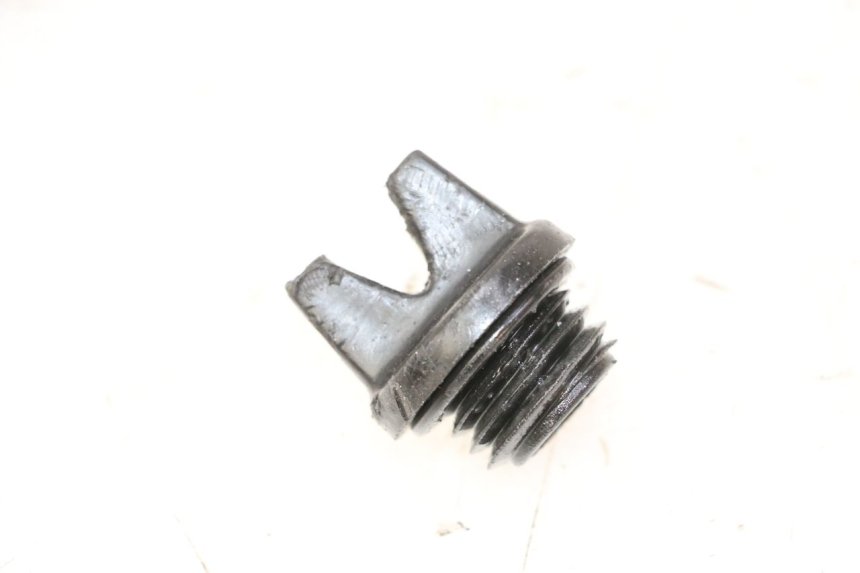 photo de BOUCHON CARTER HUILE YAMAHA YZ 125 (1998 - 2005) - Zoom état d’usage