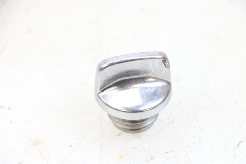 photo de BOUCHON CARTER HUILE KYMCO ZING 125 (1997 - 2003) - Vue principale