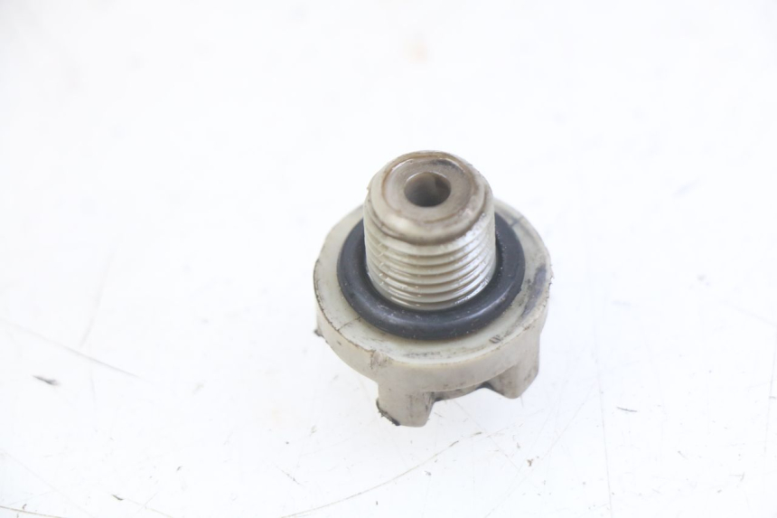 photo de BOUCHON CARTER TRANSMISSION APRILIA SCARABEO LIGHT 125 (2007 - 2011) - Détail de la pièce