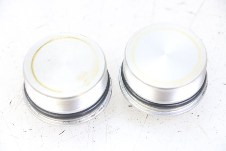 photo de BOUCHON FOURCHE HONDA CBF 500 (2004 - 2007) - Autre angle de vue