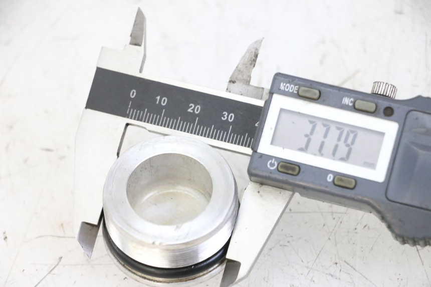 photo de BOUCHON FOURCHE KAWASAKI ZR7 ZR-7 S 750 (1999 - 2004) - Détail de la pièce