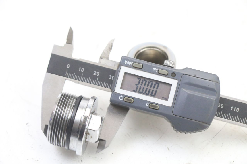 photo de BOUCHON FOURCHE PEUGEOT CITYSTAR 50 (2013 - 2017) - Gros plan technique