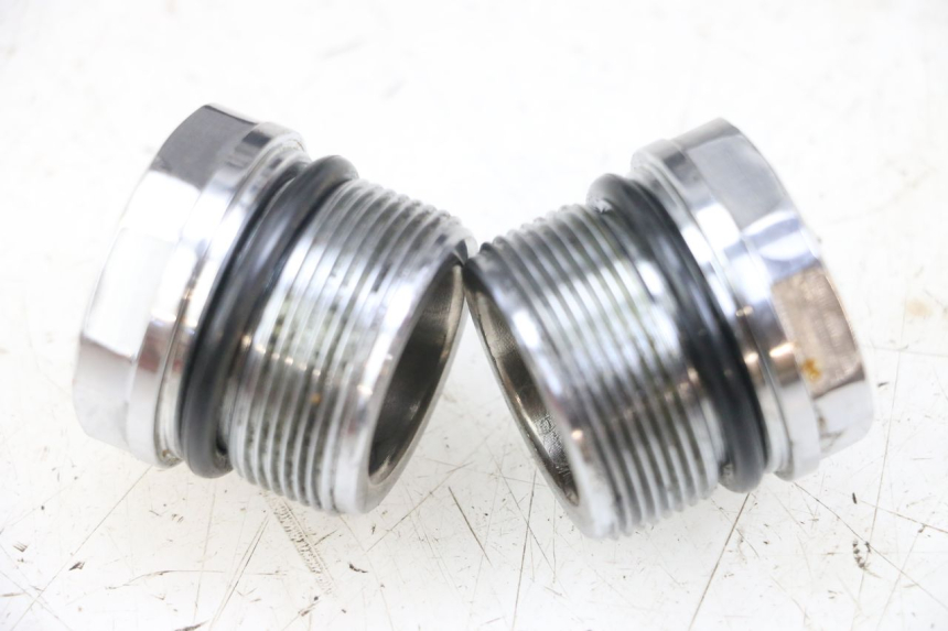 photo de BOUCHON FOURCHE HARLEY DAVIDSON SPORTSTER XL CUSTOM 1200 (2003 - 2004) - Gros plan technique