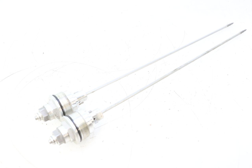 photo de BOUCHON FOURCHE DUCATI SS IE DS CARENEE 1000 (2002 - 2006) - Points de fixation