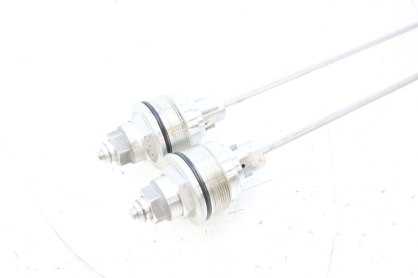 photo de BOUCHON FOURCHE DUCATI SS IE DS CARENEE 1000 (2002 - 2006) - État de surface
