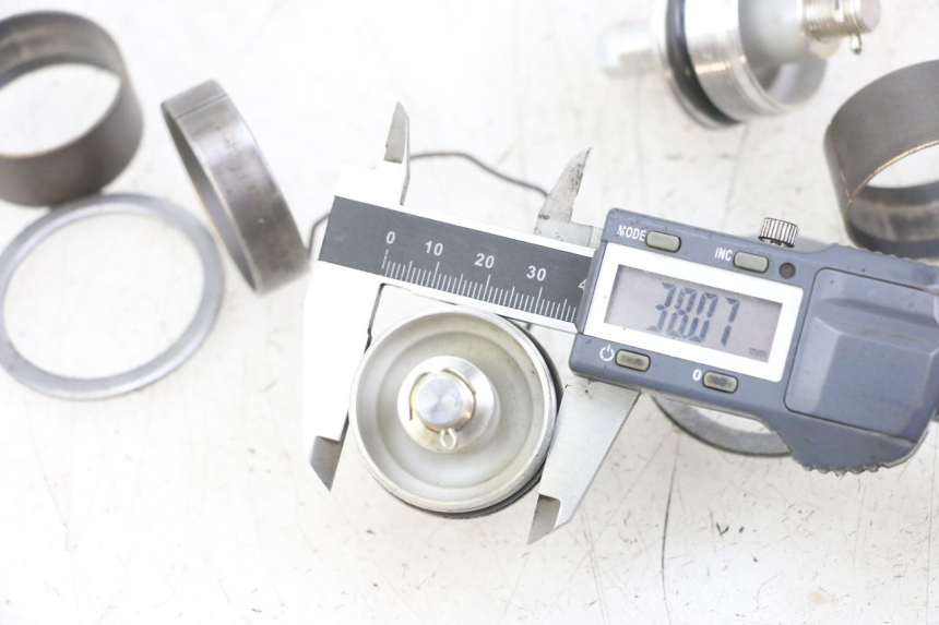 photo de BOUCHON FOURCHE SUZUKI GSX F GSXF 650 (2007 - 2015) - Détail de la pièce