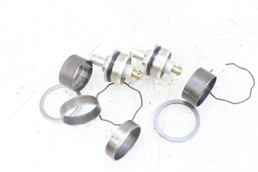 photo de BOUCHON FOURCHE SUZUKI GSX F GSXF 650 (2007 - 2015) - Autre angle de vue