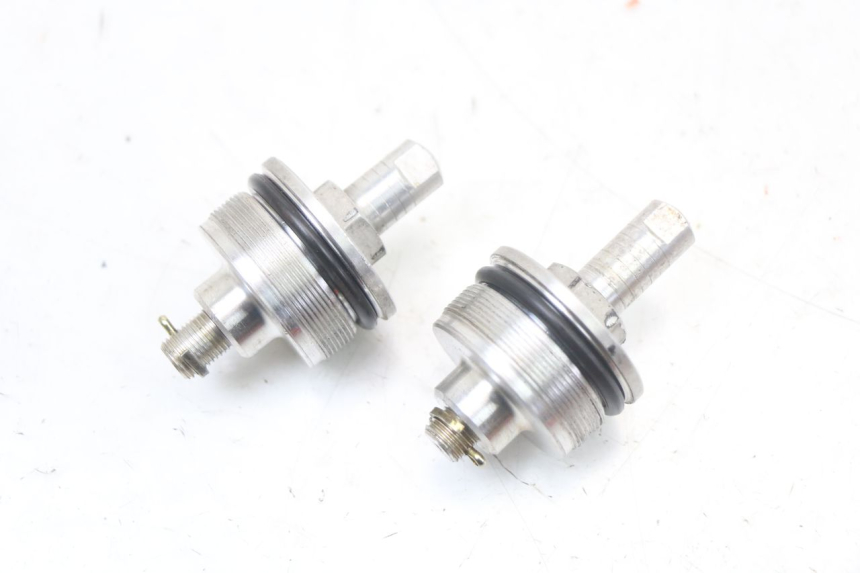 photo de BOUCHON FOURCHE SUZUKI SV S 650 (1999 - 2002) - Vue principale