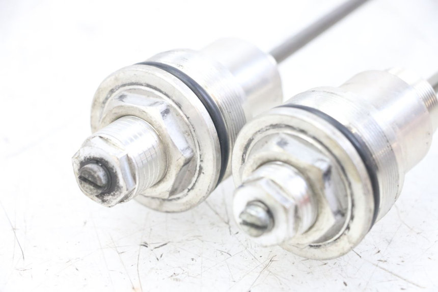 photo de BOUCHON FOURCHE YAMAHA TDM ABS 900 (2002 - 2014) - Autre angle de vue