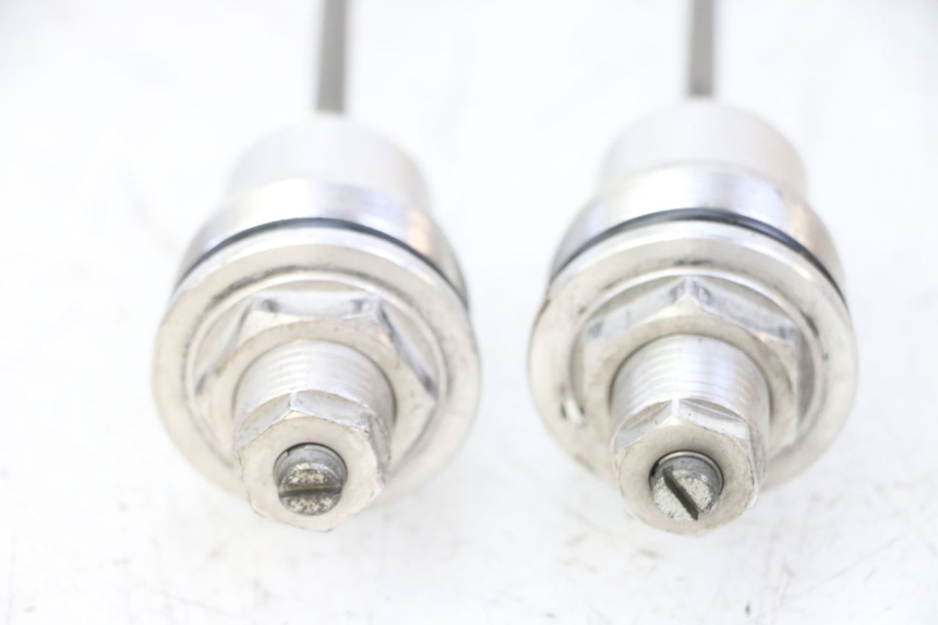 photo de BOUCHON FOURCHE YAMAHA TDM ABS 900 (2002 - 2014) - Détail de la pièce