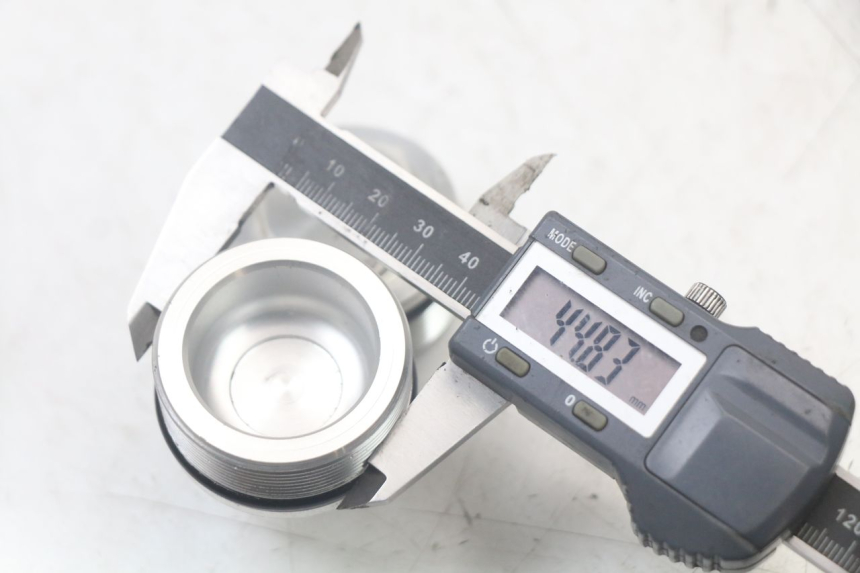 photo de BOUCHON FOURCHE FANTIC XM PERFORMANCE 2T 50 (2021 - 2022) - Gros plan technique