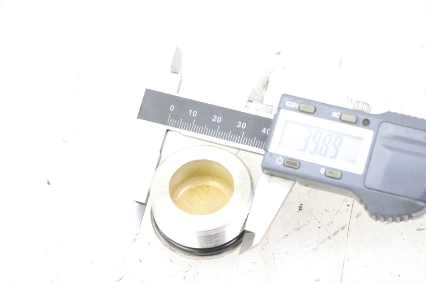 photo de BOUCHON FOURCHE YAMAHA FZ6 FAZER S2 600 (2007 - 2011) - Détail de la pièce