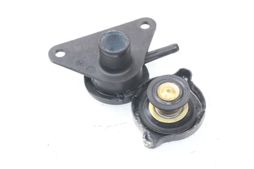 photo de BOUCHON RADIATEUR SUZUKI BURGMAN 125 (2007 - 2014) - Zoom état d’usage