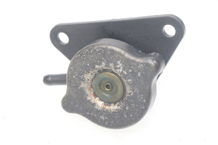 photo de BOUCHON RADIATEUR SUZUKI BURGMAN 125 (2007 - 2014) - Détail de la pièce