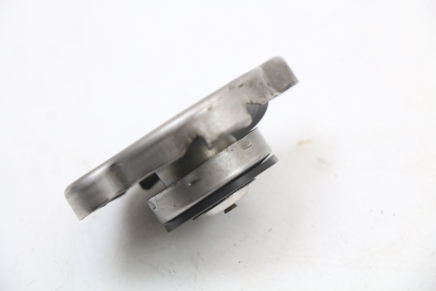 photo de BOUCHON RADIATEUR HONDA FES S-WING SWING ABS 125 (2007 - 2015) - Détail de la pièce