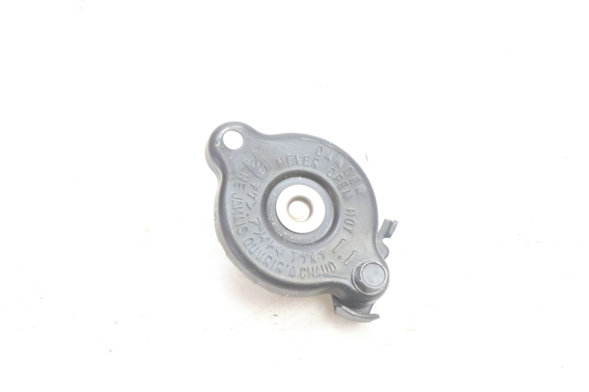 photo de BOUCHON RADIATEUR YAMAHA FZ8 800 (2010 - 2016) - Vue principale