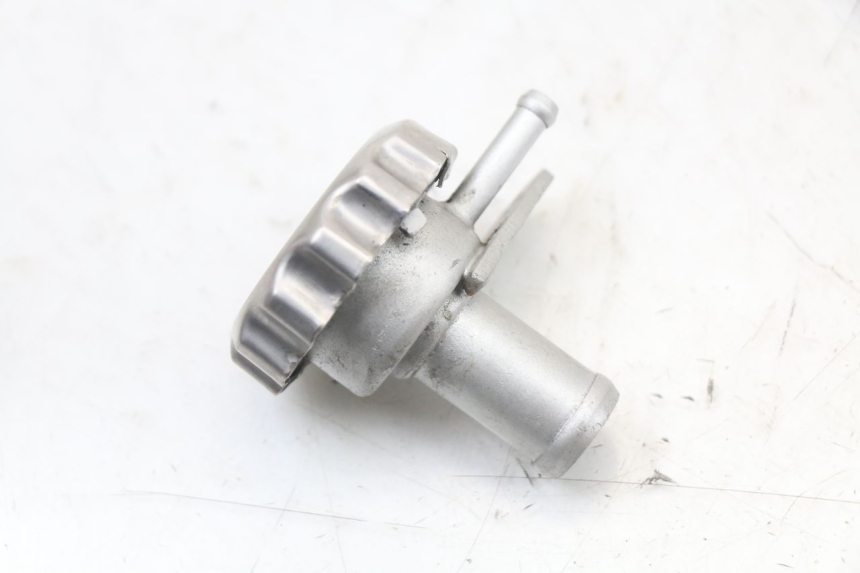 photo de BOUCHON RADIATEUR NECO GPX LC 2T 50 (2014 - 2018) - Autre angle de vue