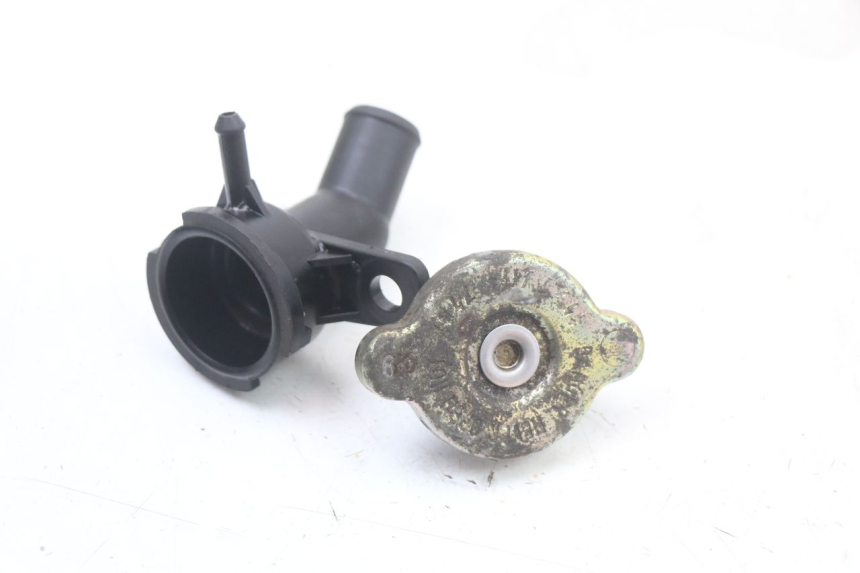 photo de BOUCHON RADIATEUR HONDA NES AROBASE 125 (2000 - 2003) - Vue principale