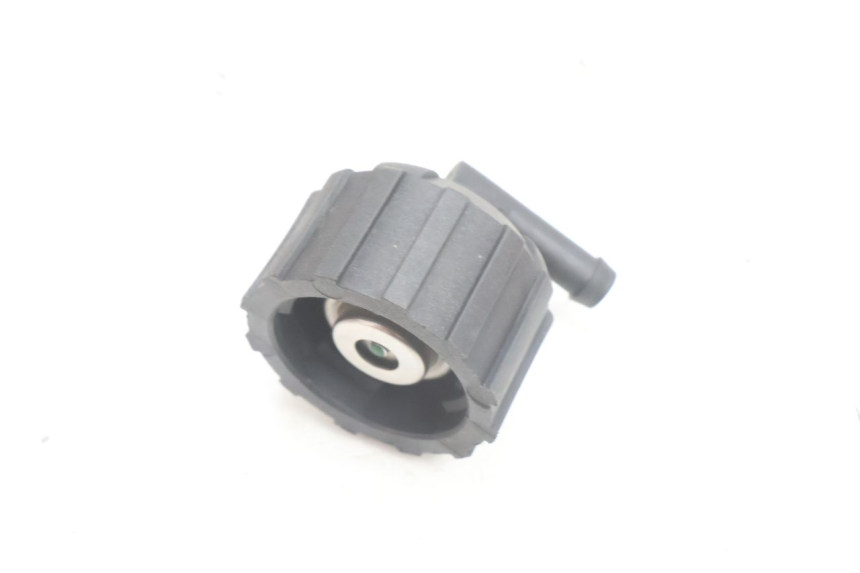 photo de BOUCHON RADIATEUR RIEJU MRT PRO SUPERMOTARD 50 (2007 - 2018) - Zoom état d’usage