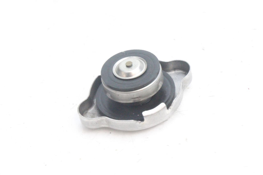 photo de BOUCHON RADIATEUR HONDA PCX (JF28) 125 (2009 - 2011) - Détail de la pièce