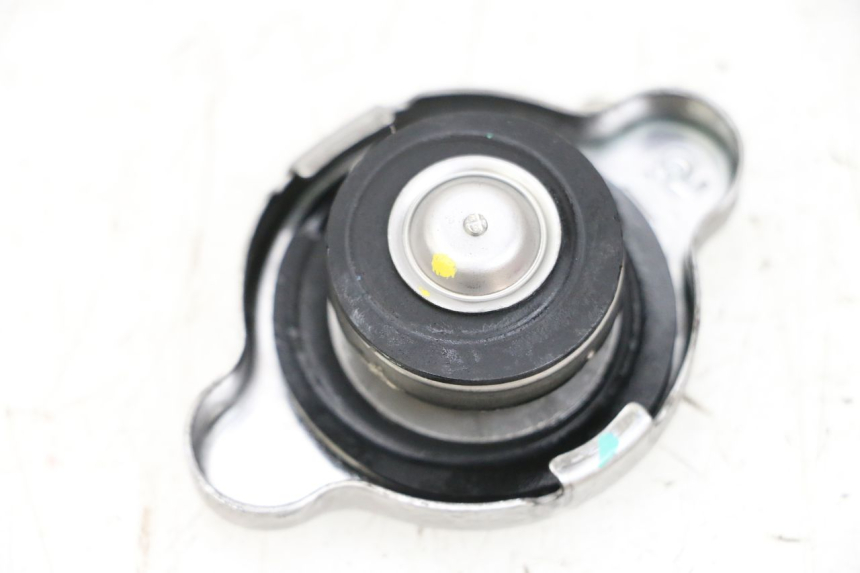 photo de BOUCHON RADIATEUR BMW R GS 1250 (2021 - 2024) - Vue principale