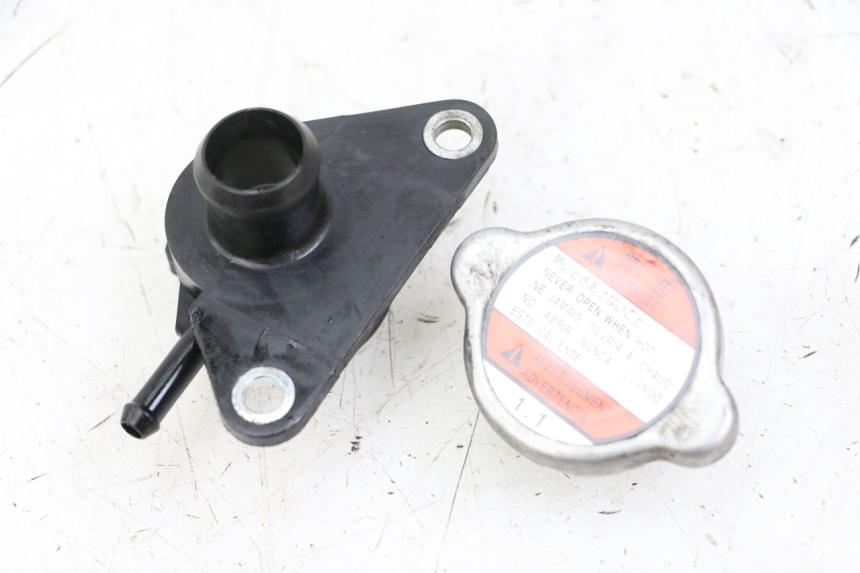 photo de BOUCHON RADIATEUR SUZUKI BURGMAN 125 (2015 - 2017) - Zoom état d’usage