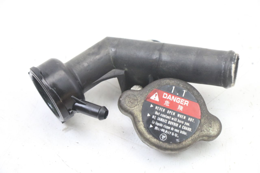 photo de BOUCHON RADIATEUR HONDA VT C2 SHADOW 750 (1997 - 2001) - Vue principale