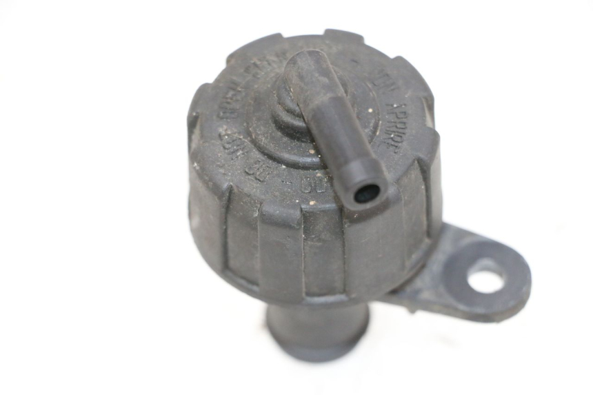 photo de BOUCHON RADIATEUR YAMAHA X-MAX XMAX 125 (2010 - 2013) - Détail de la pièce