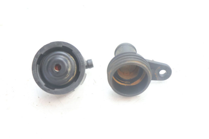 photo de BOUCHON RADIATEUR YAMAHA XMAX X-MAX 125 (2006 - 2009) - Zoom état d’usage