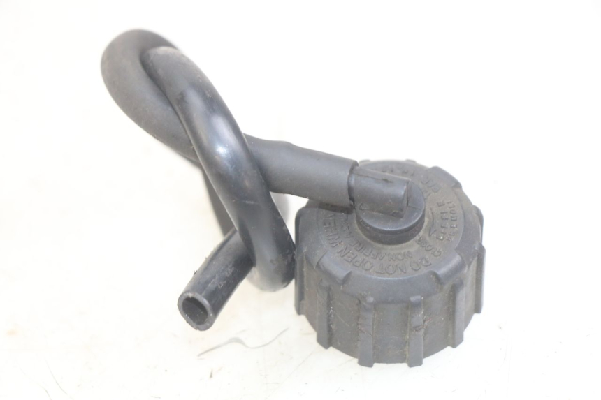 photo de BOUCHON RADIATEUR PEUGEOT XP6 50 (2006 - 2011) - Vue principale