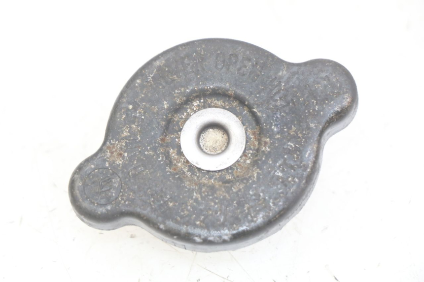 photo de BOUCHON RADIATEUR YAMAHA YP MAJESTY 400 (2004 - 2008) - Vue principale