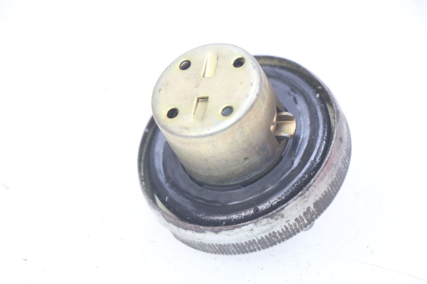 photo de BOUCHON RESERVOIR ESSENCE KYMCO AGILITY RS 2T 50 (2009 - 2013) - Détail de la pièce