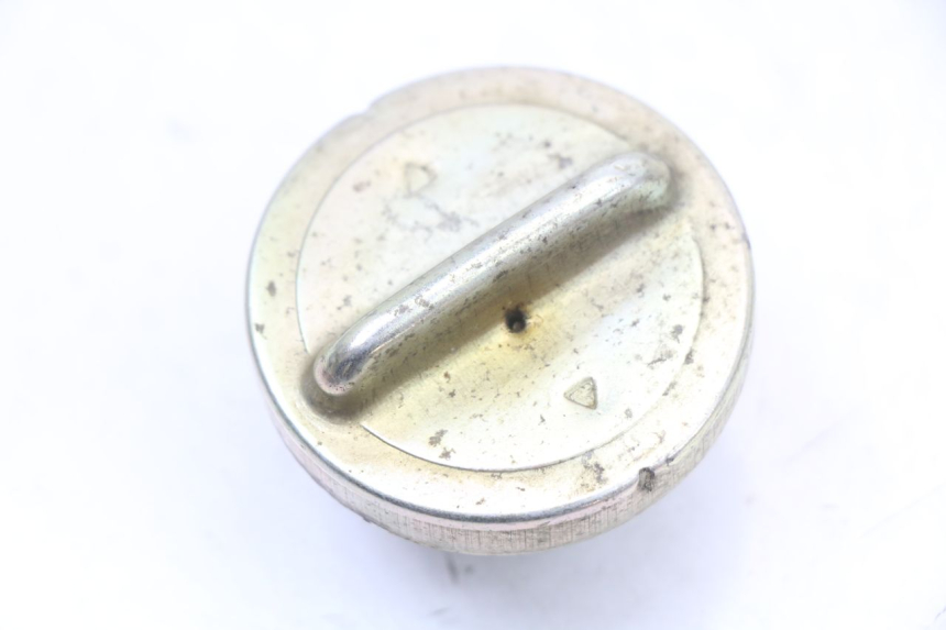 photo de BOUCHON RESERVOIR ESSENCE JONWAY AZTRAL 125 (2008 - 2017) - Détail de la pièce