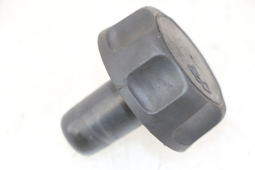 photo de BOUCHON RESERVOIR ESSENCE MBK BOOSTER SPIRIT NAKED 50 (2004 - 2017) - Vue principale