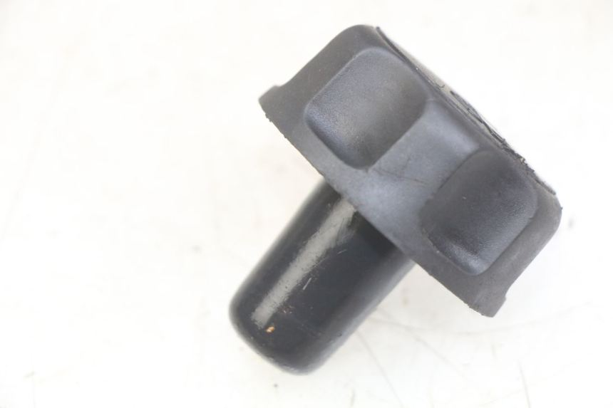 photo de BOUCHON RESERVOIR ESSENCE YAMAHA BW'S EASY 50 (2013 - 2016) - Vue principale