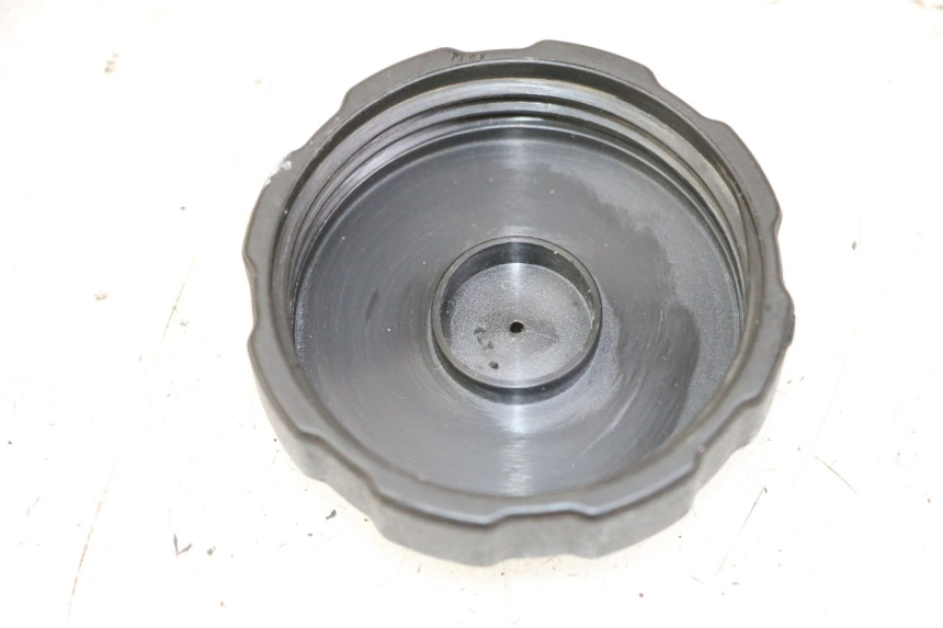 photo de BOUCHON RESERVOIR ESSENCE PEUGEOT CITYSTAR 50 (2013 - 2017) - Détail de la pièce