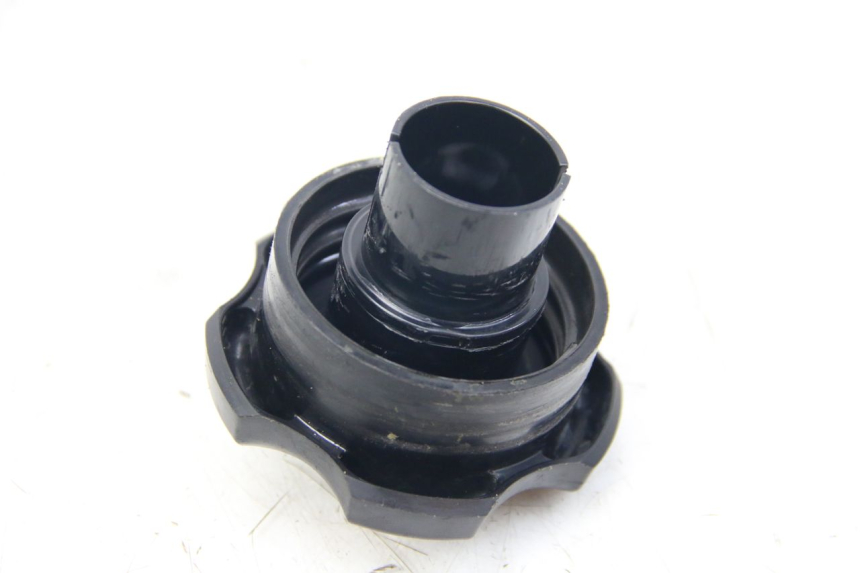 photo de BOUCHON RESERVOIR ESSENCE HONDA CRF CR-F RX 450 (2017 - 2021) - Détail de la pièce