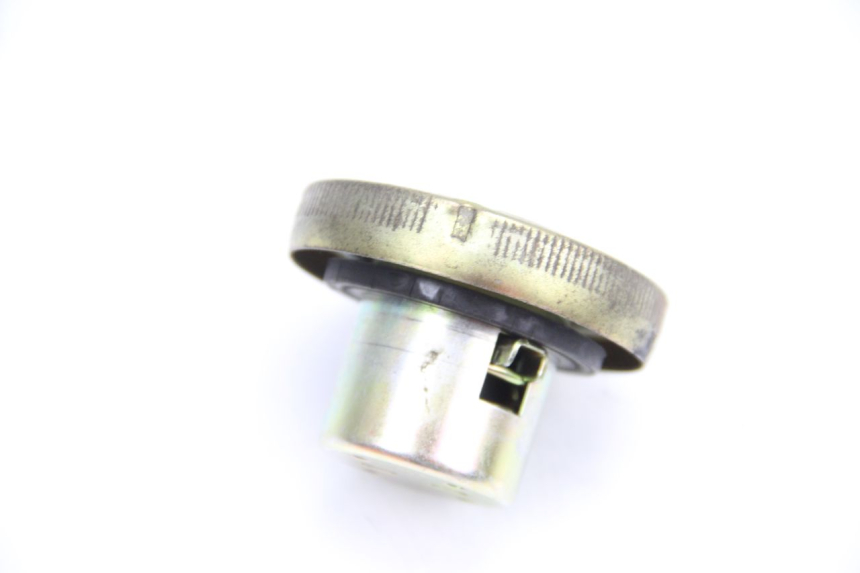 photo de BOUCHON RESERVOIR ESSENCE SYM CROX 4T 50 (2016 - 2023) - Vue principale