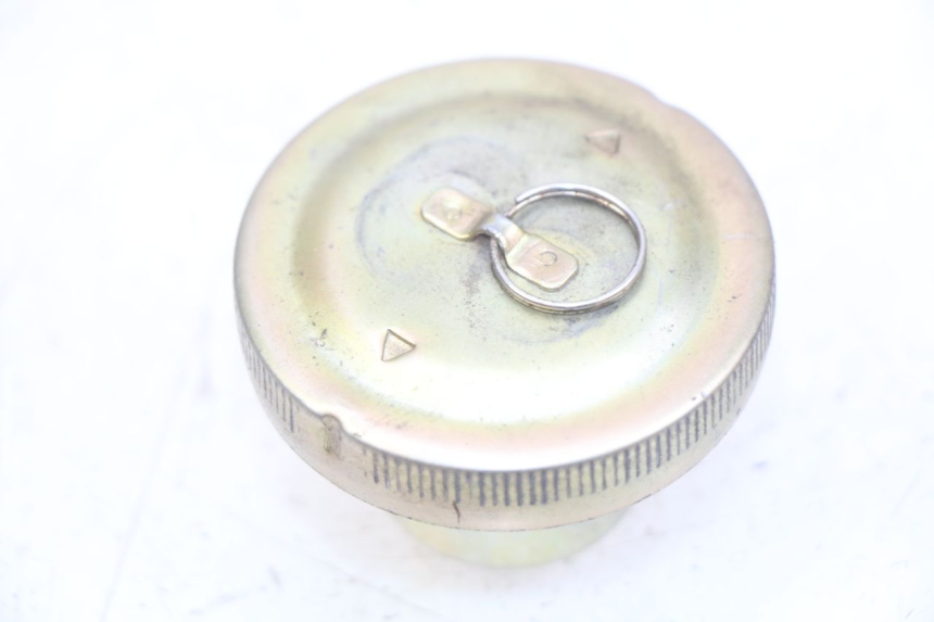 photo de BOUCHON RESERVOIR ESSENCE SYM CROX 4T 50 (2016 - 2023) - Détail de la pièce